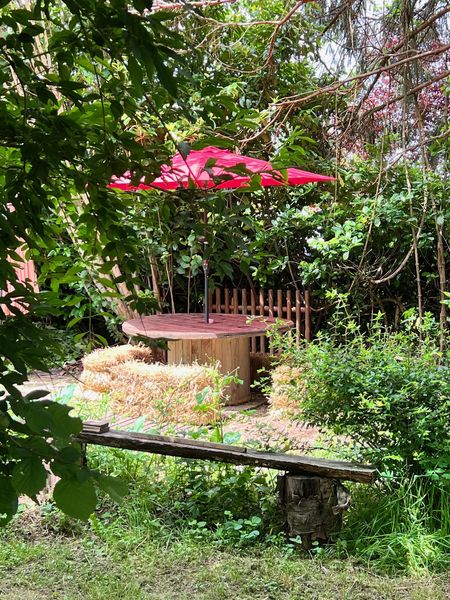 LA TABLE DE MENEXAI