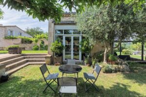 Domaine des Clauses - Clos des Oliviers - Fauch - Gîtes de France - jardin