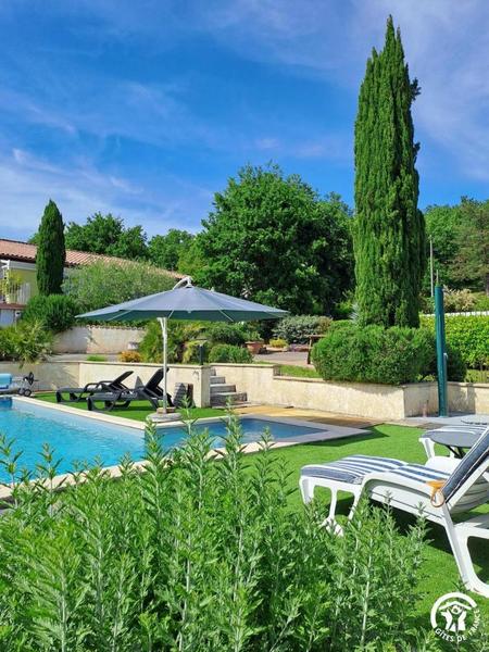 La Charmante - Réalmont - Gîtes de France Sud - vue piscine