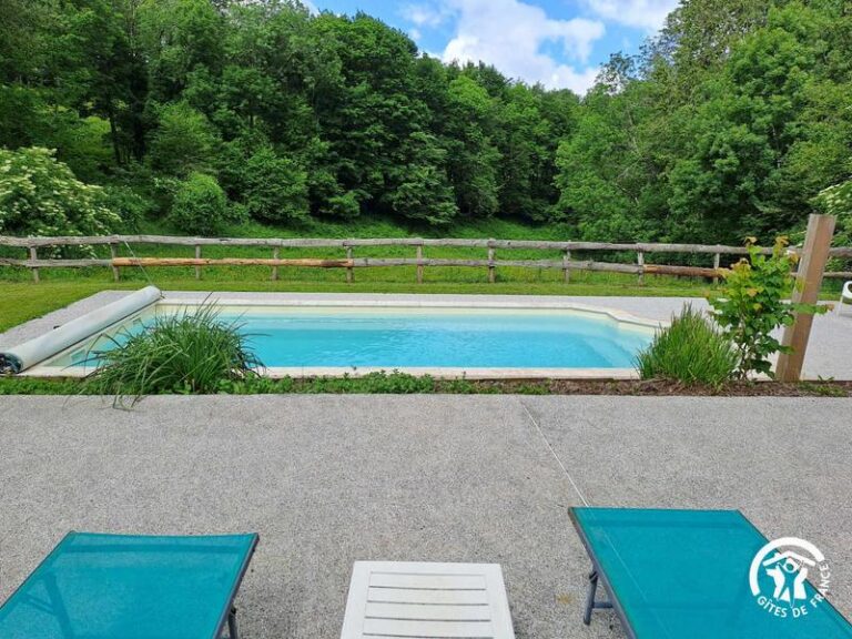 Piscine commune gîtes de La Salvanié, réf. G268 G5
